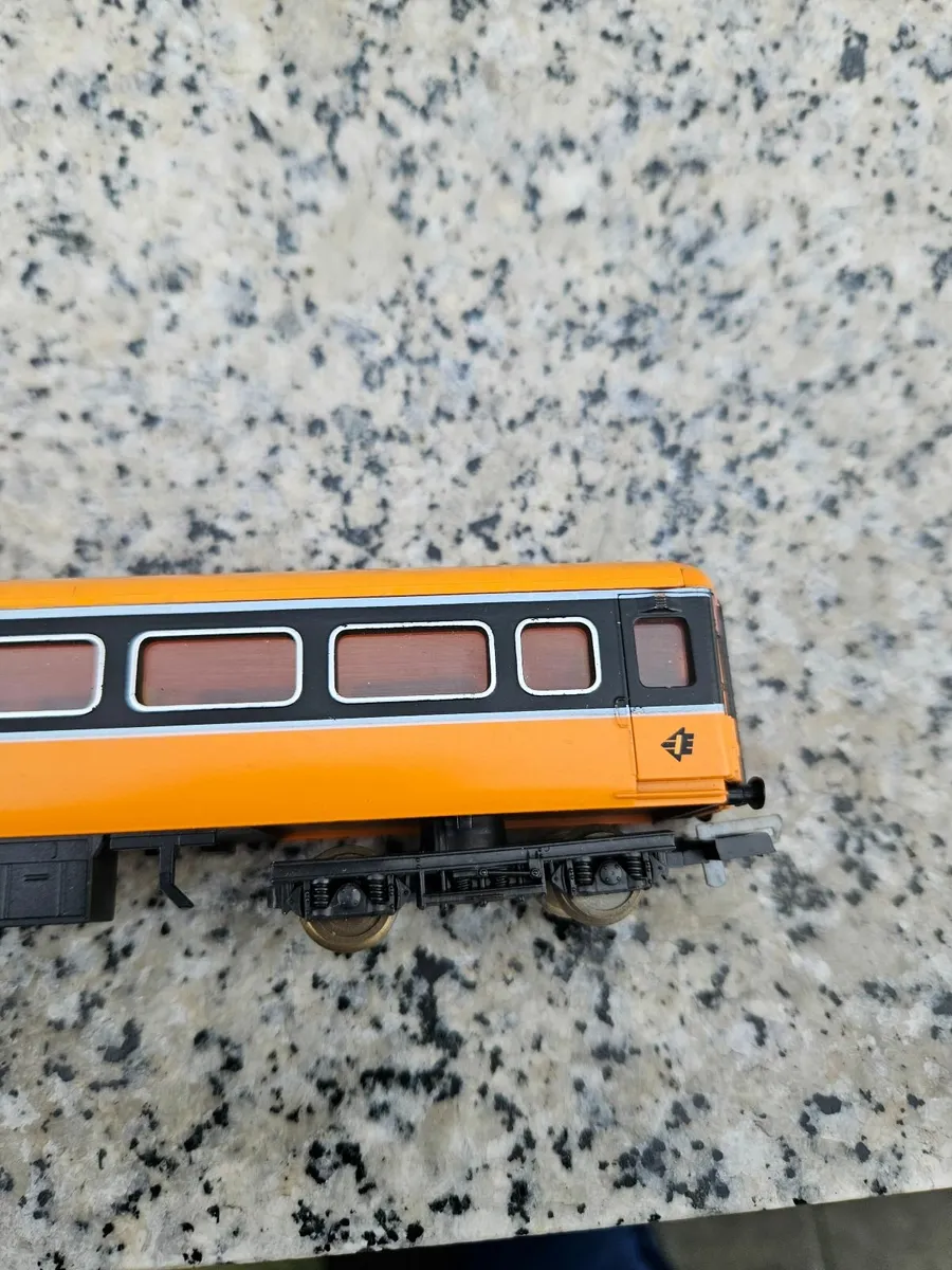 Hornby Lima OO Gauge Irish Rail Carraige - Image 4