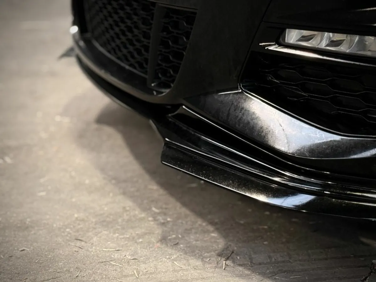 BMW 3-Series 330E M-SPORT *M-PERFORMANCE PACK* 12 - Image 4