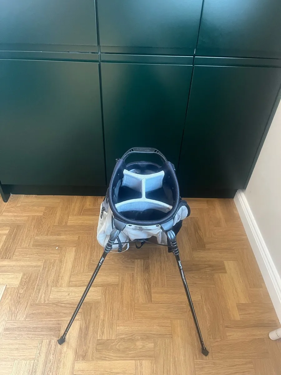 Titleist Golf bag - Image 3