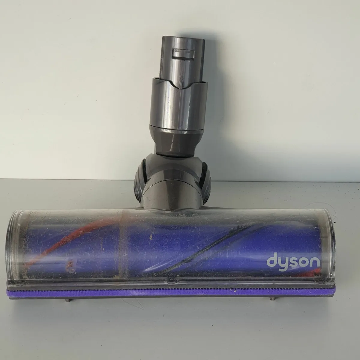 Dyson V6 DC59 brush head working - Image 1