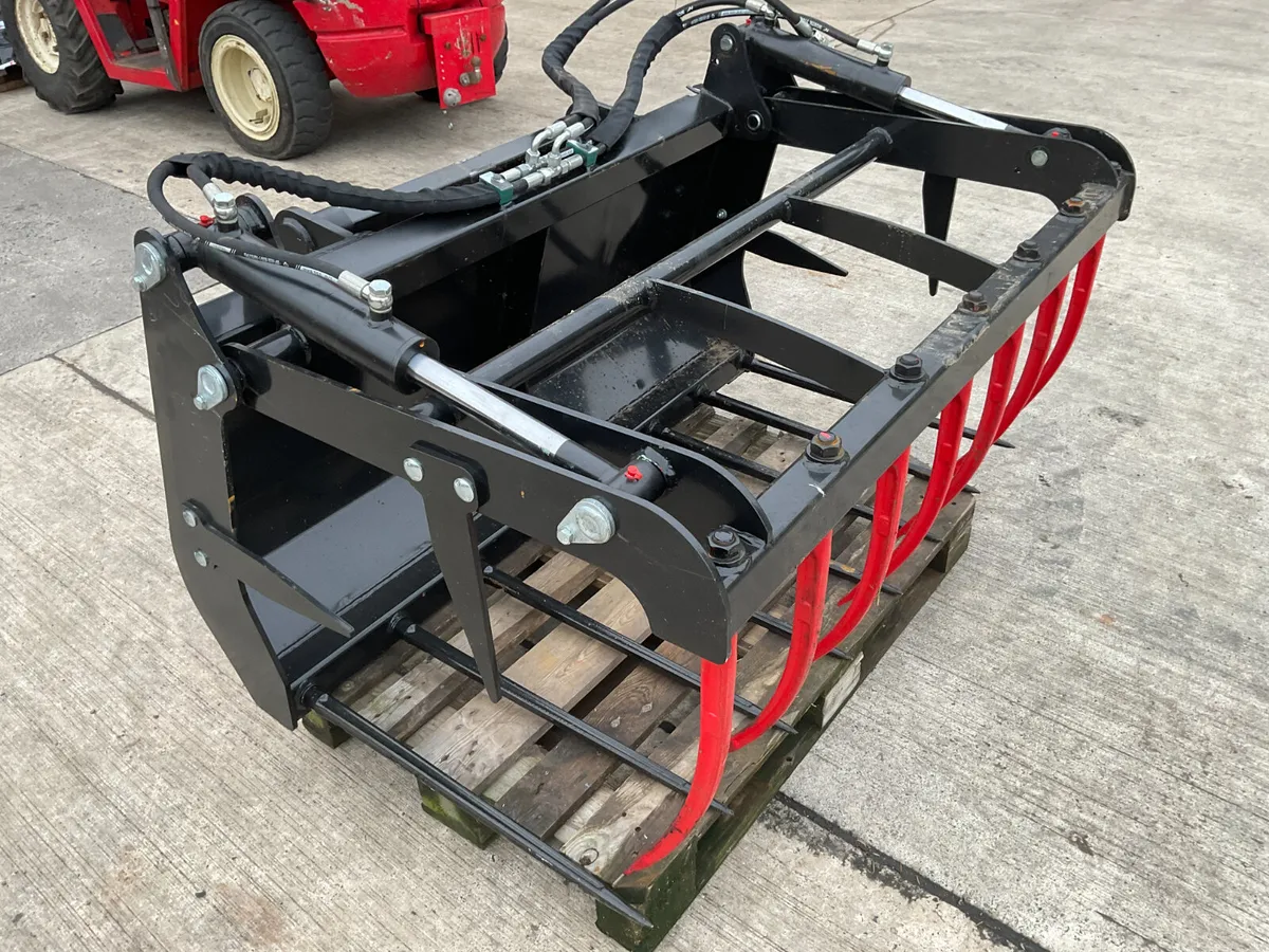 Manitou Muck Grab - Image 3