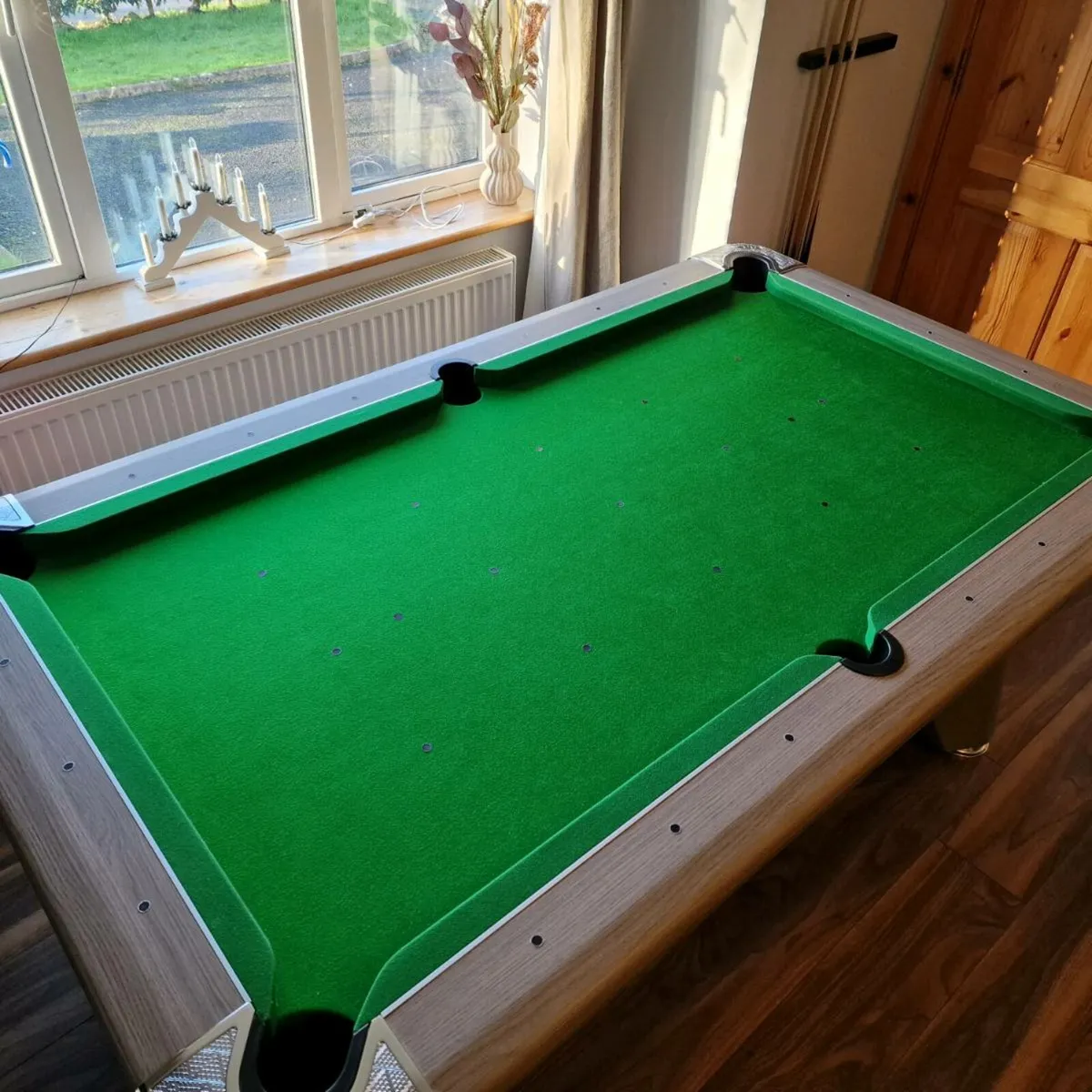 DPT Pool table 6x3 excellent condition - Image 2