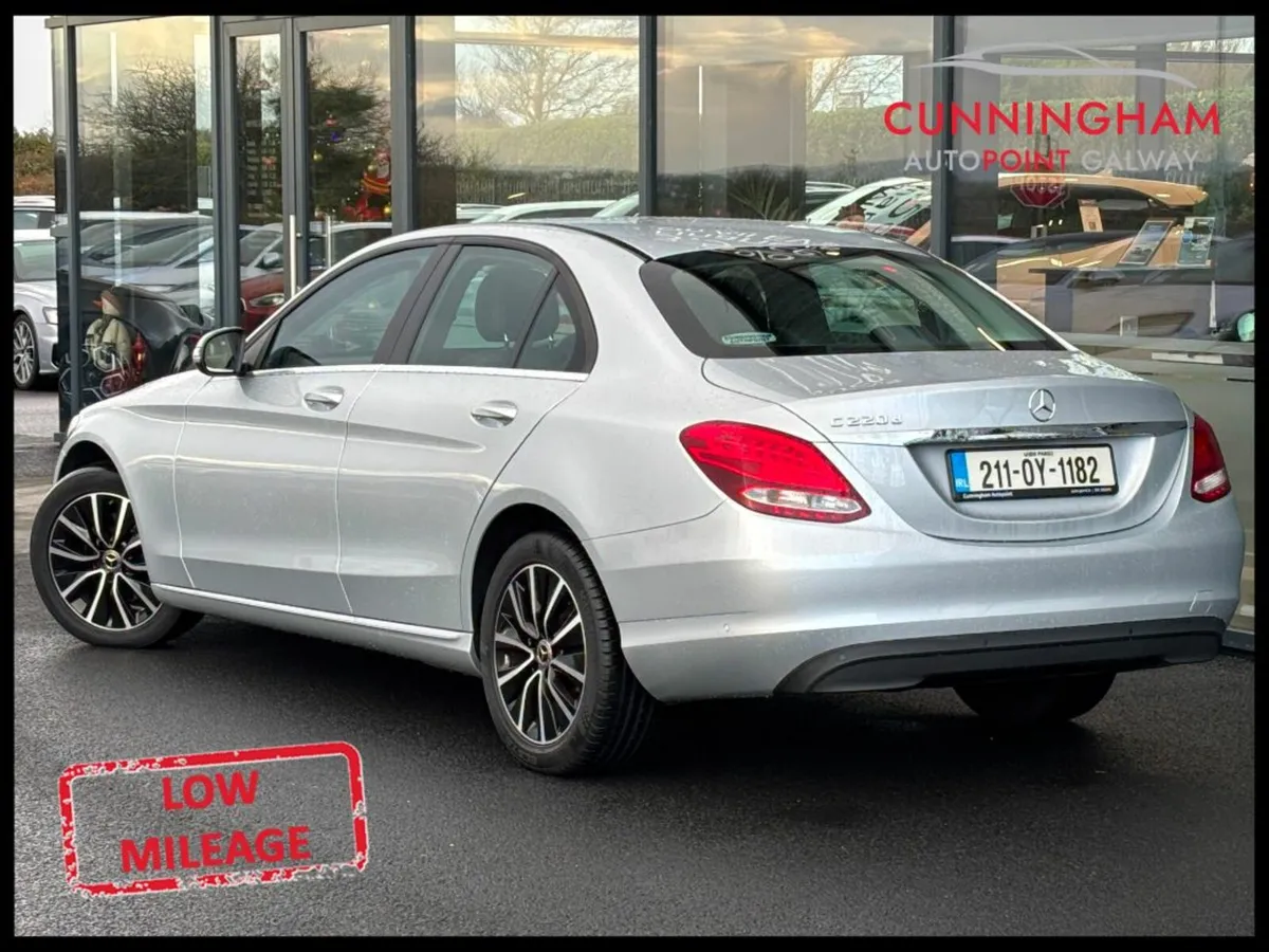 Mercedes-Benz C-Class C220d Avantgarde SE Auto - Image 2