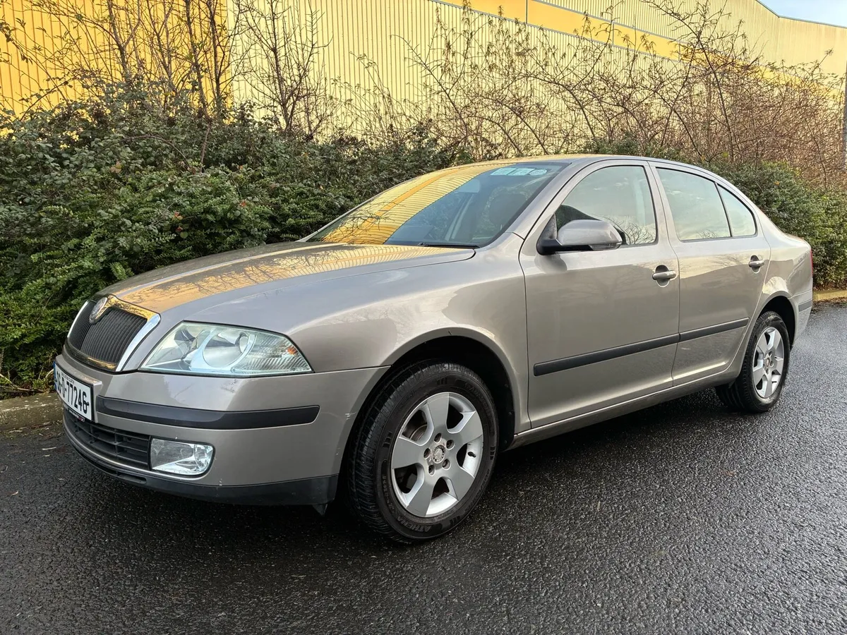 2006 Skoda Octavia Full Service History - Image 1
