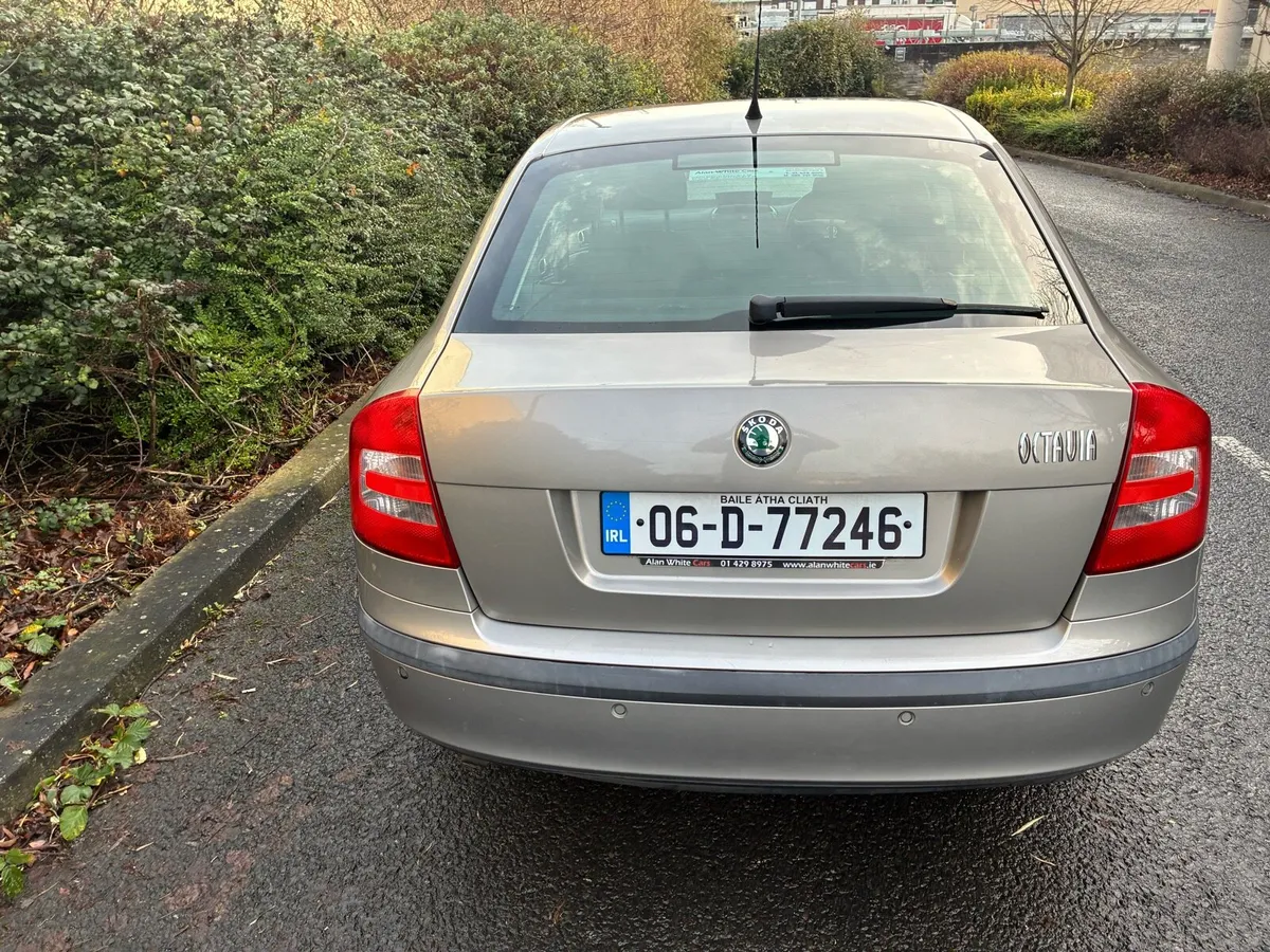 2006 Skoda Octavia Full Service History - Image 4