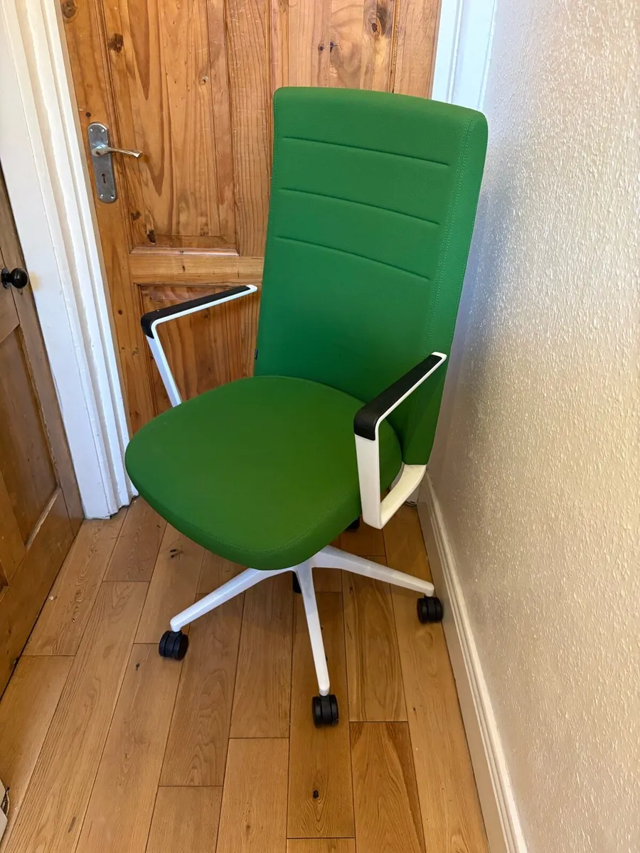 Office Chair - Image 1