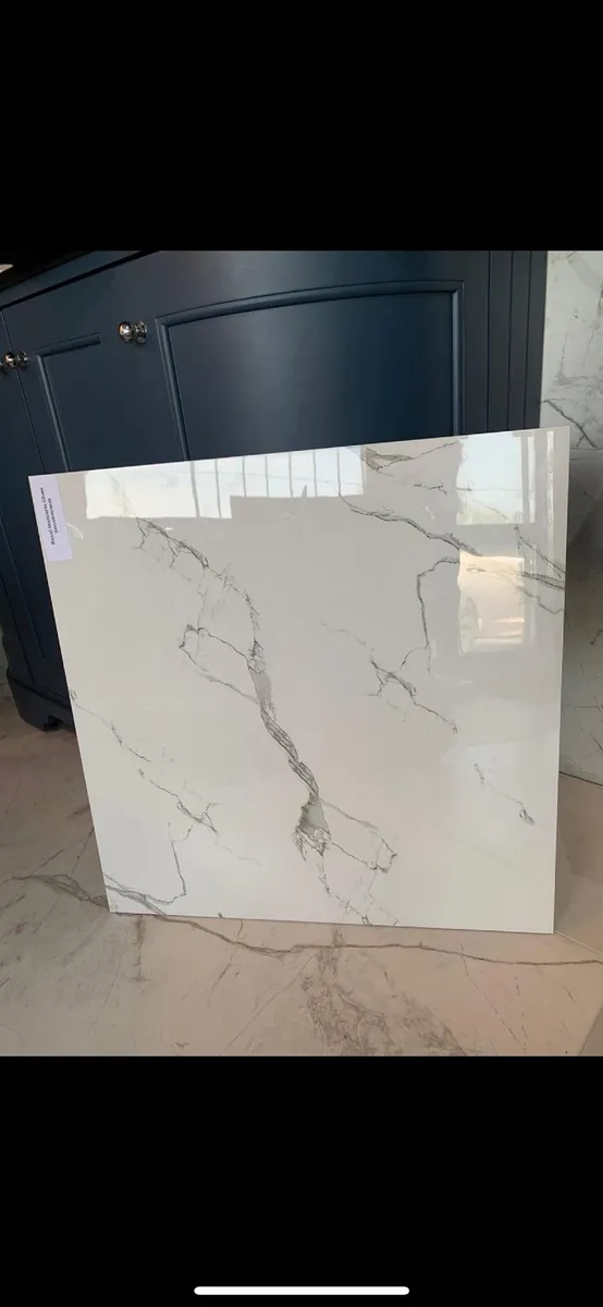 🎄 Christmas Tile Sale Only €10/m²! 🎁 - Image 2