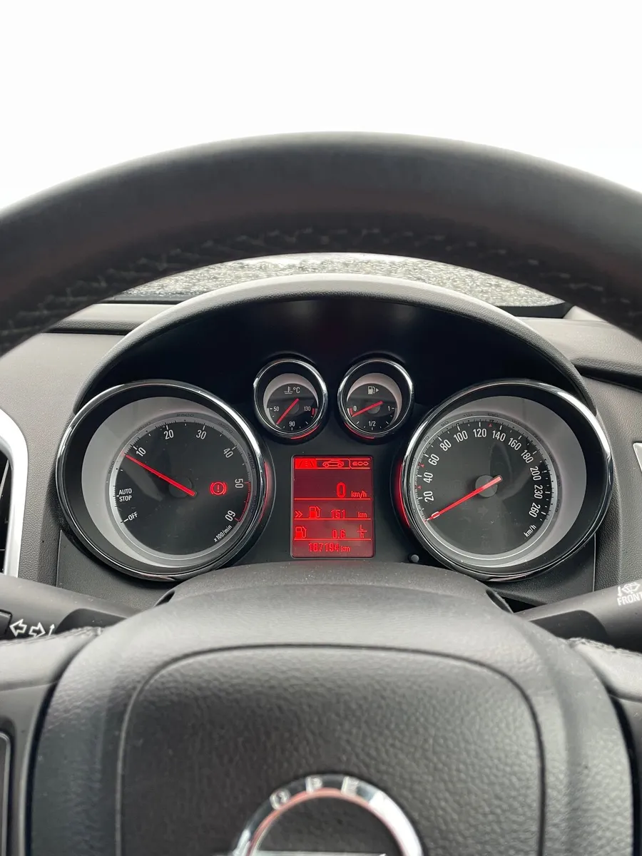 Opel Astra Excite 1.6CDTI 110PS ECO - Image 3