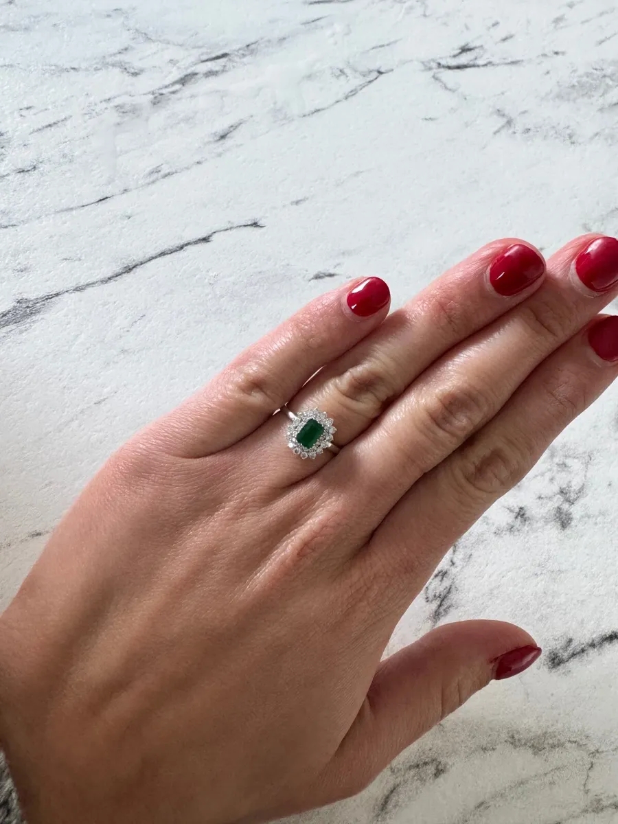 Engagement ring - Image 4