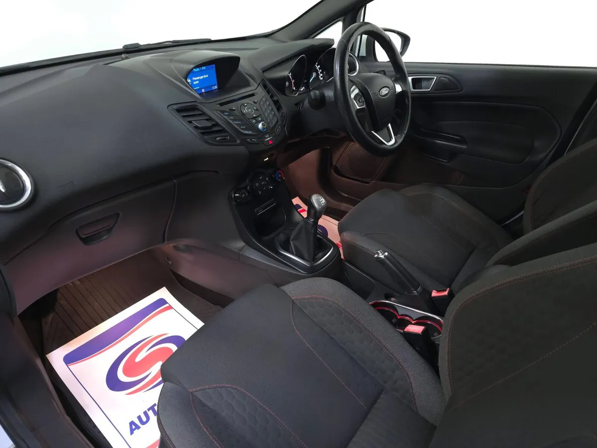 Ford Fiesta ST-Line 1.0 Ecoboost - Image 4
