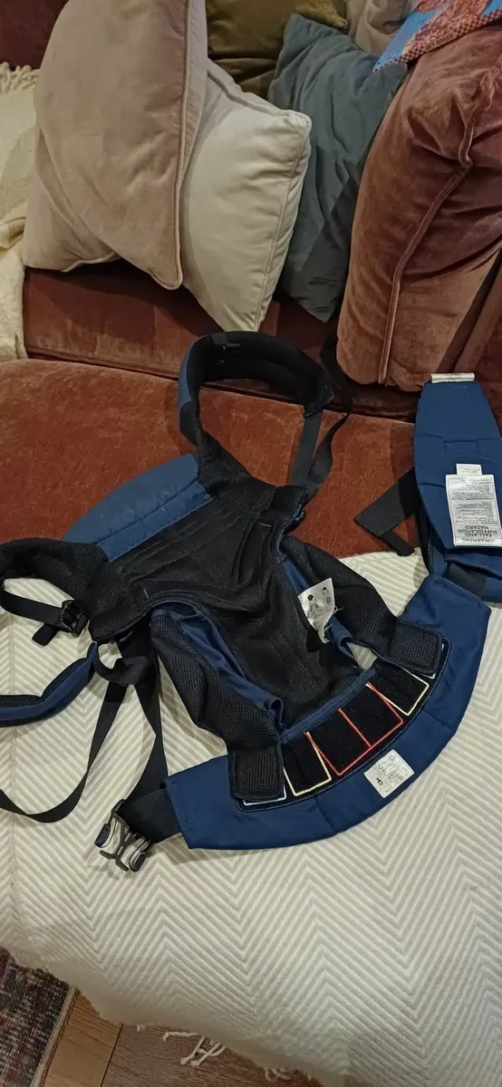 Ergo baby 360 sling/carrier - Image 2