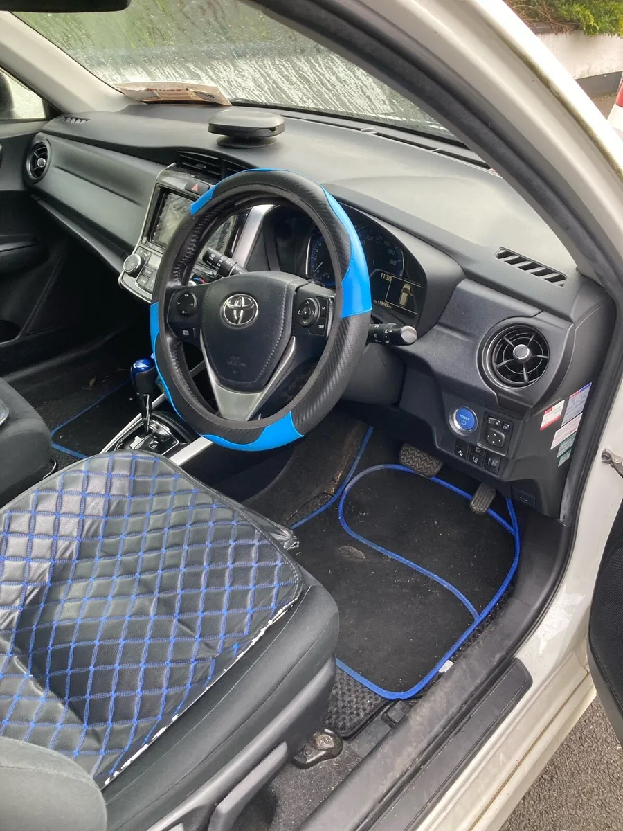 Toyota Corolla Fielder - Image 4