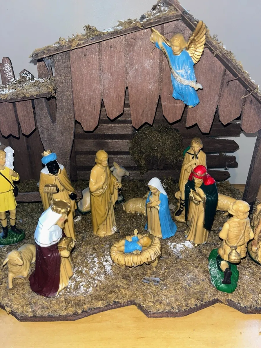 Vintage Nativity Set - Image 2