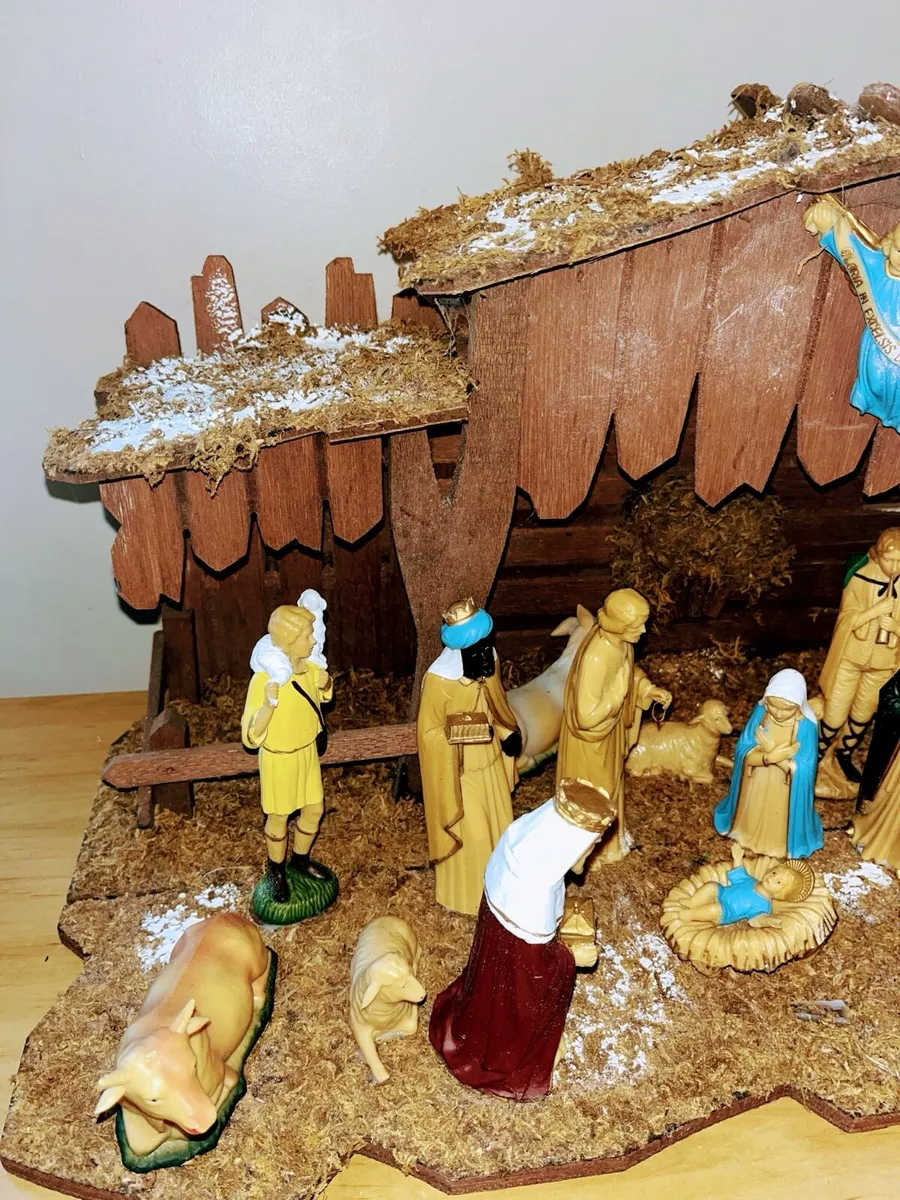 Vintage Nativity Set - Image 3