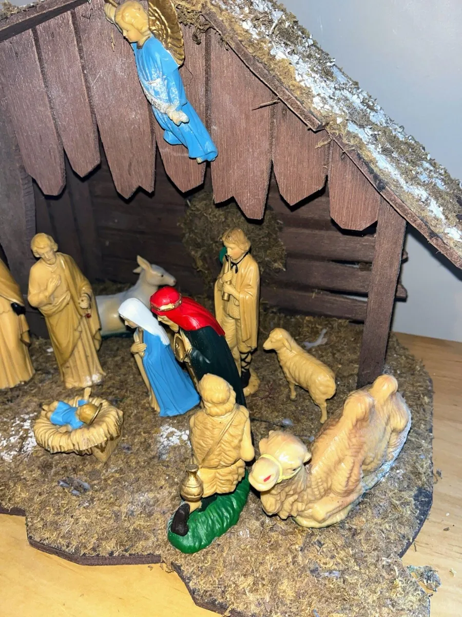 Vintage Nativity Set - Image 4