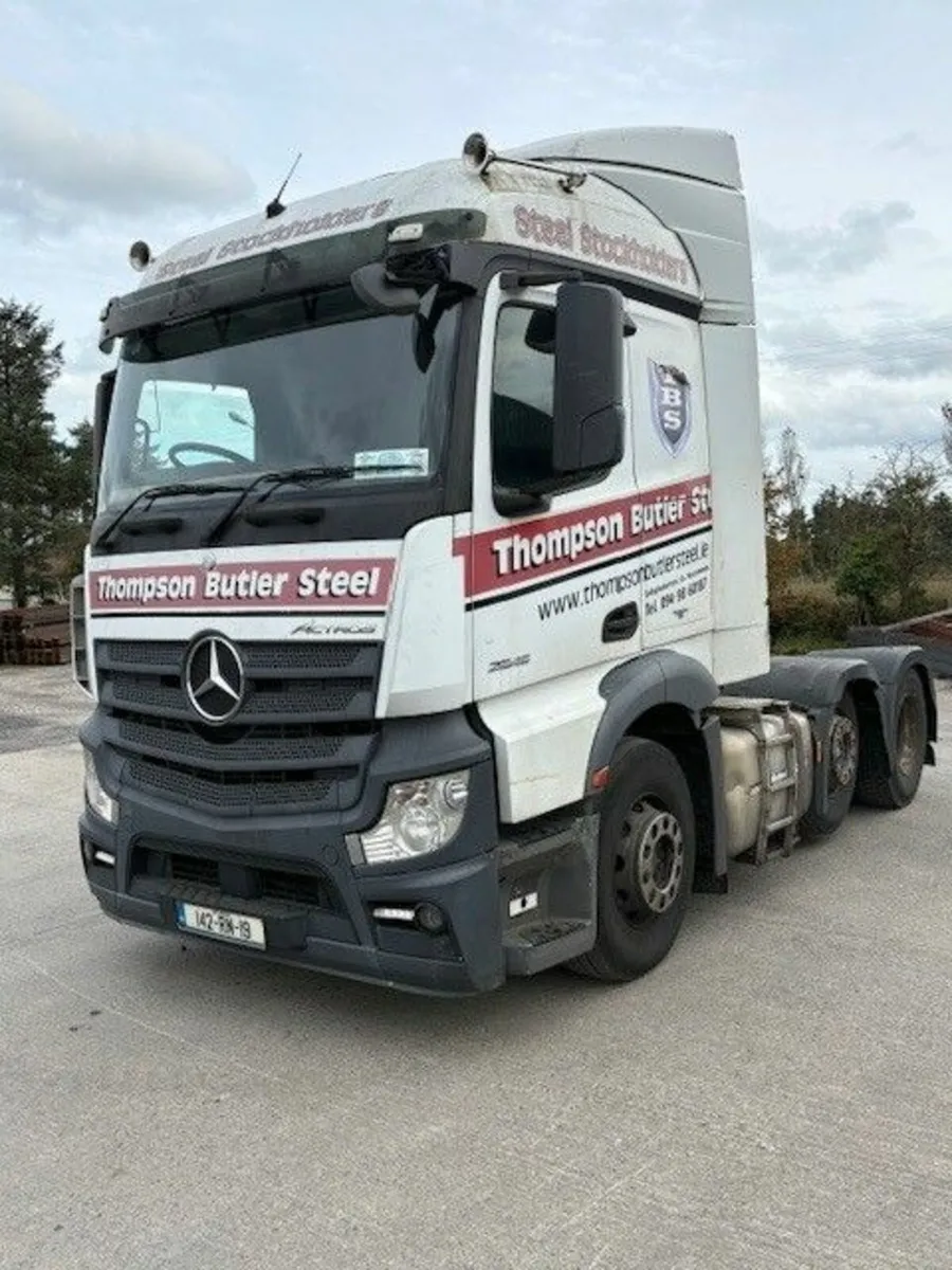Mercedes-Benz Actros 2545 6x2  2014 - Image 2