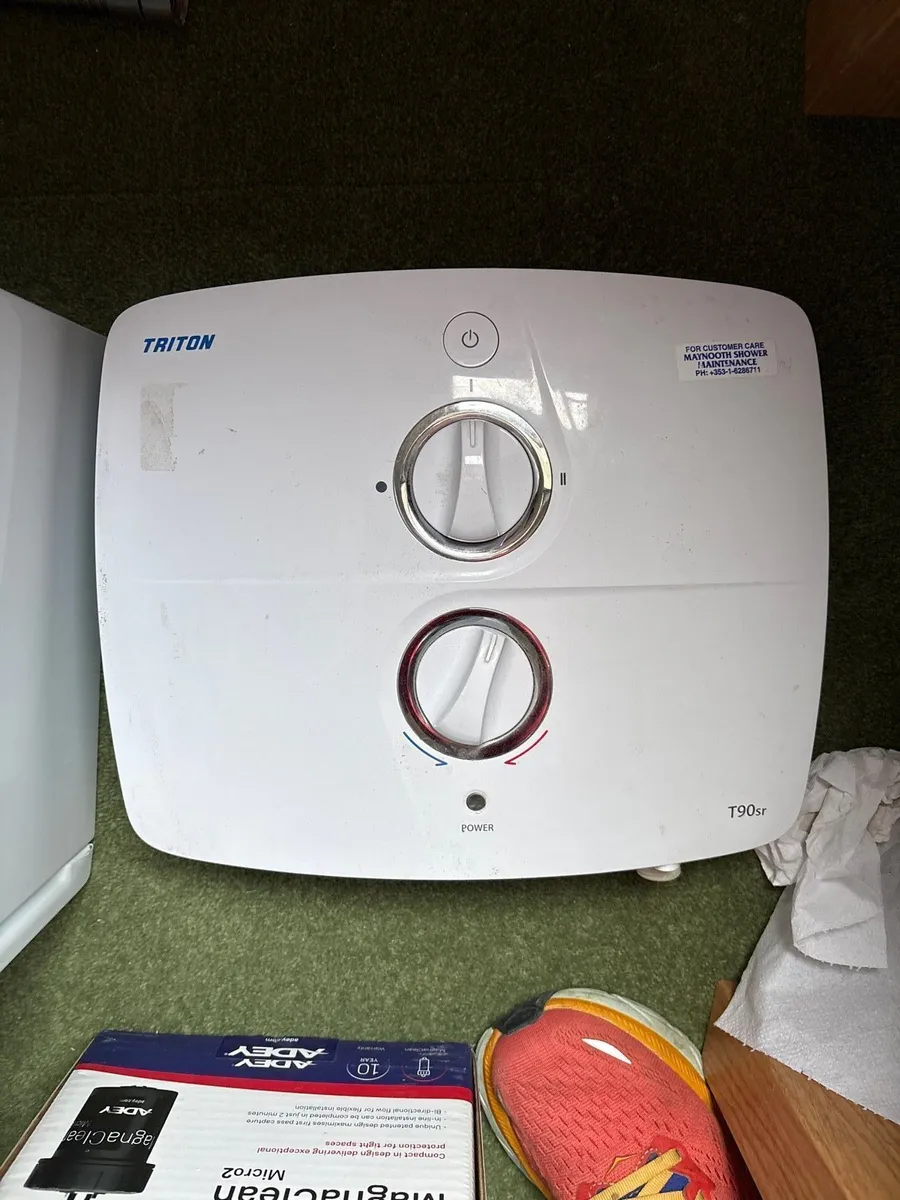 Electric shower - Image 1