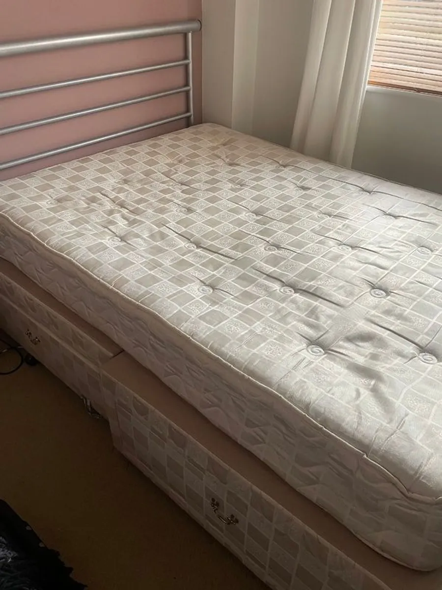 Double bed with 4 drawers - Image 4