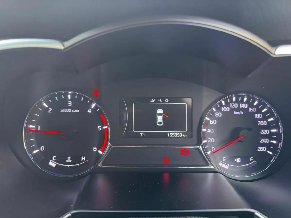 Kia Optima 2015 - Image 2