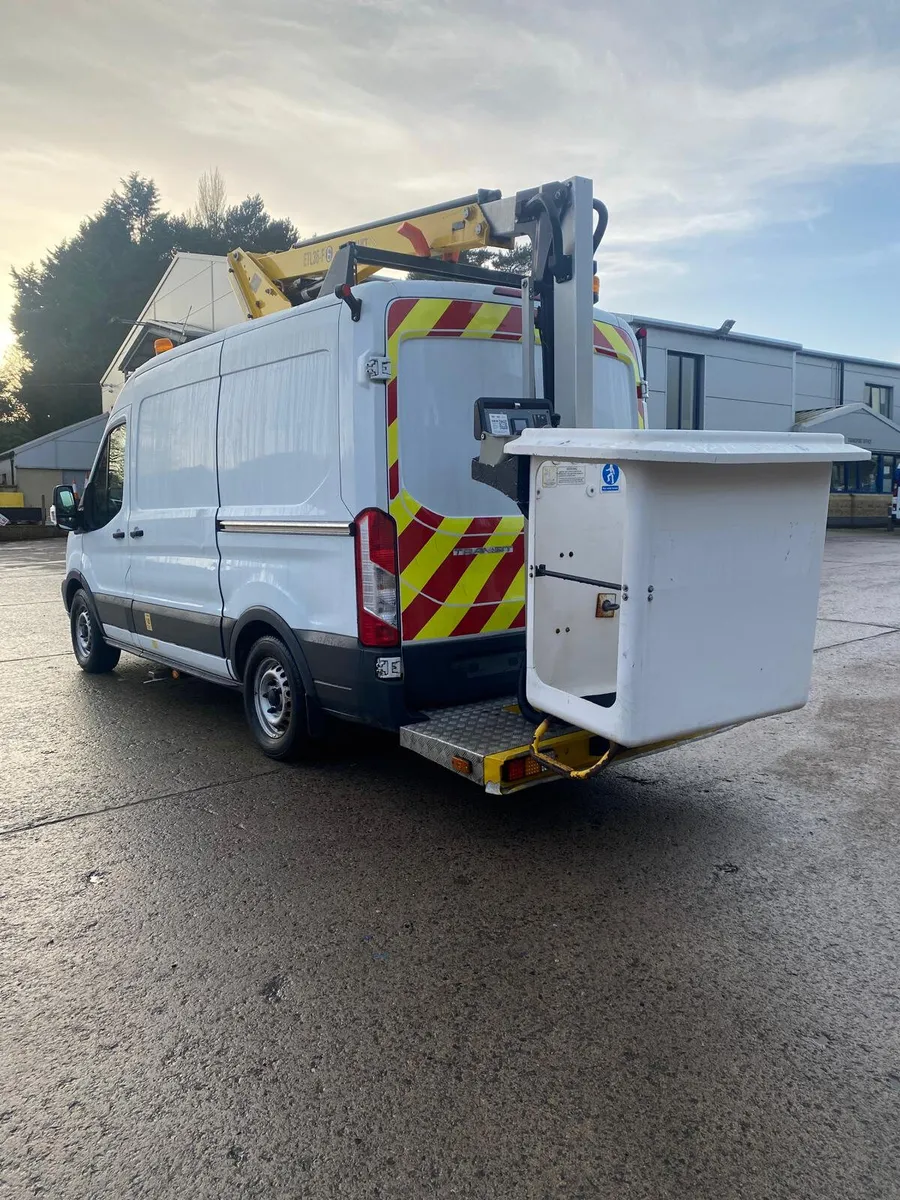 2018 FORD TRANSIT 3.5T 13M VERSALIFT VAN MOUNT - Image 4