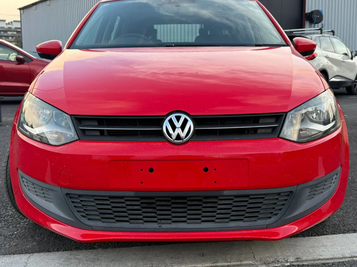 VOLKSWAGON POLO RED 2010 - Image 1