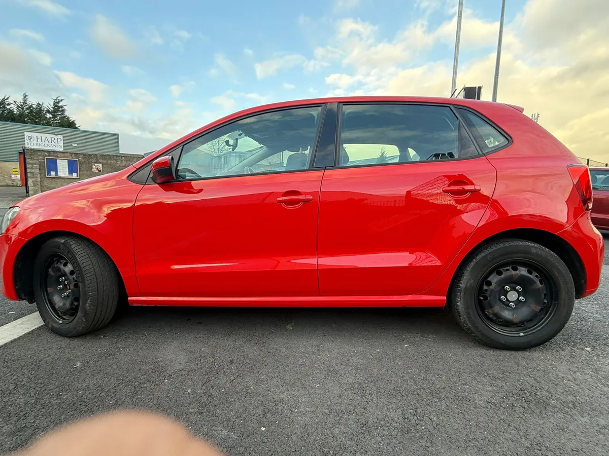 VOLKSWAGON POLO RED 2010 - Image 4