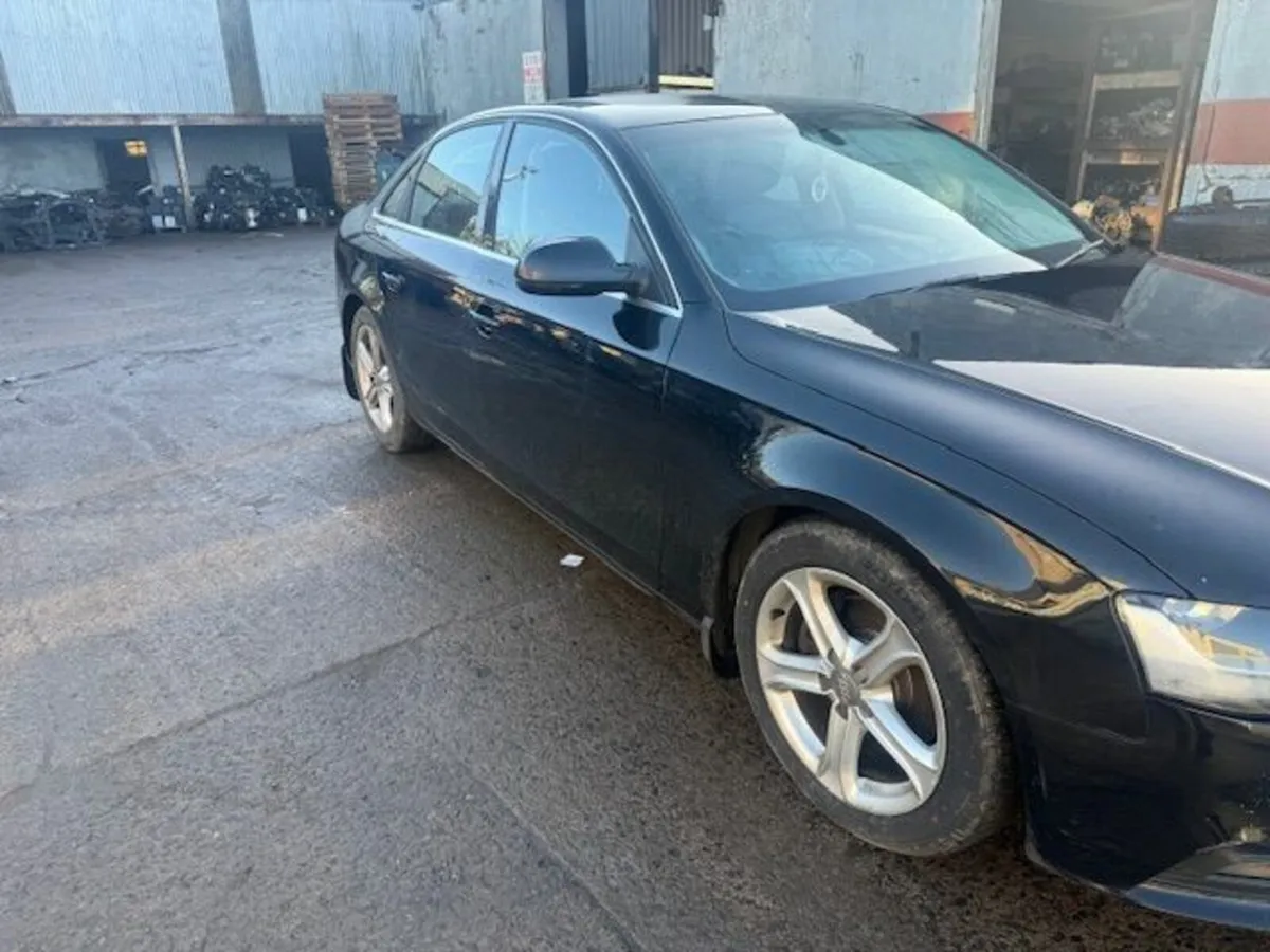 2014 AUDI A4 2.0L-D - Image 1