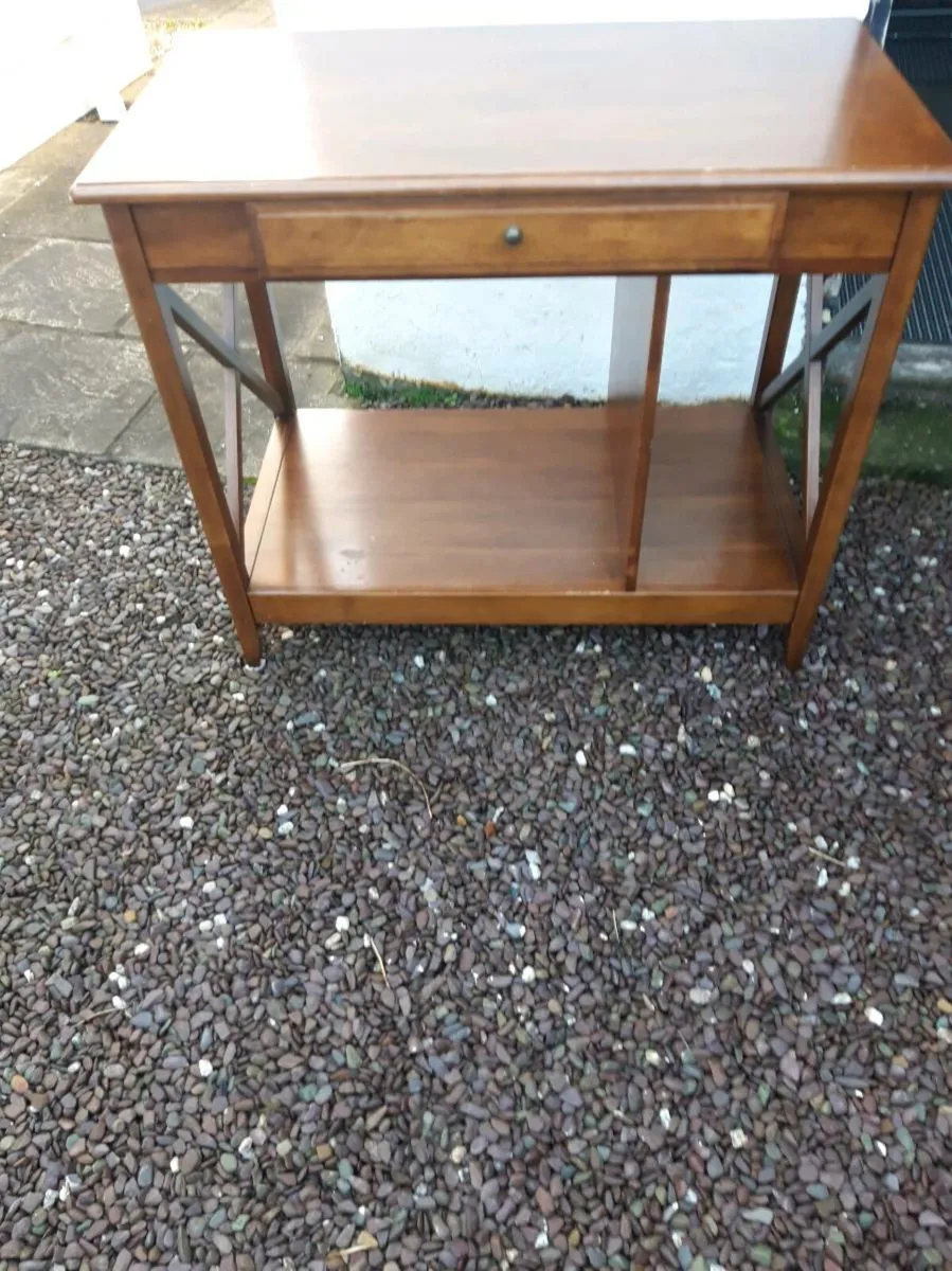 Writting desk . - Image 1