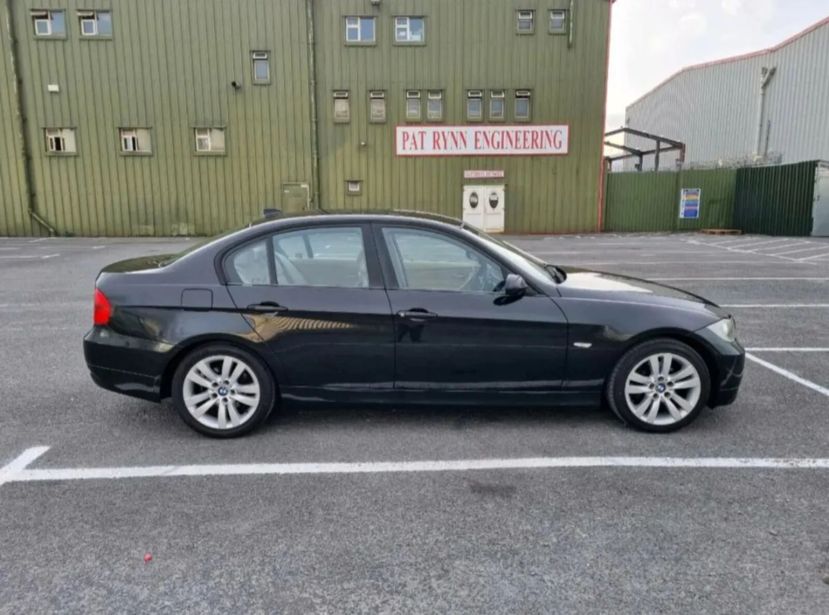 BMW 320i *NCT 09/26* - Image 2