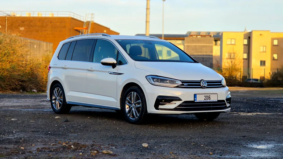 7 Seater VW Touran Automatic R-Line - Image 3