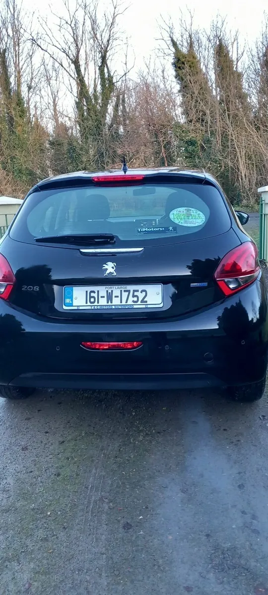 Peugeot 208 2016 Diesel - Image 3