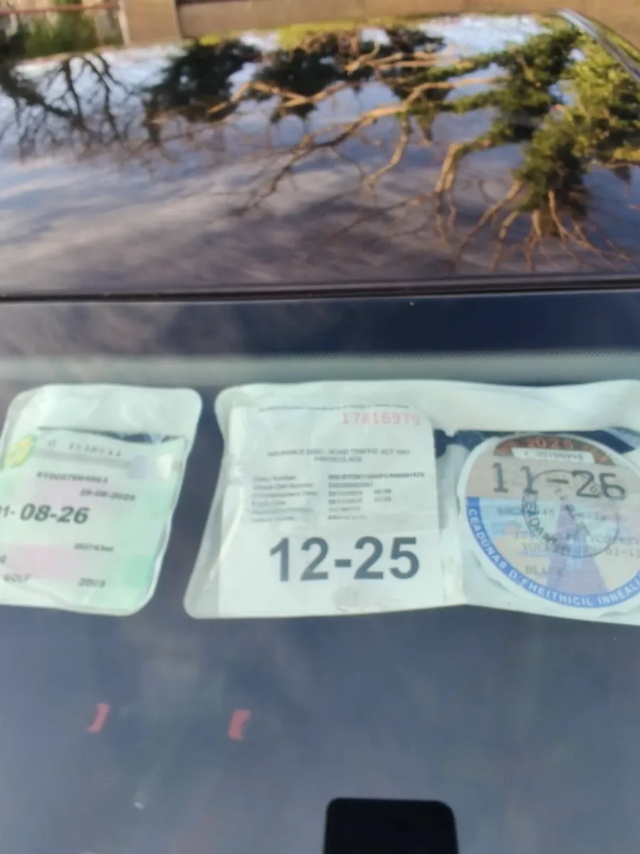 Volkswagen Golf 2009 - Image 4