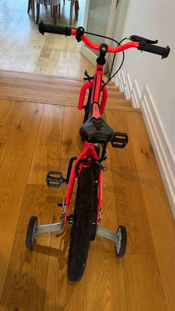 Kids bike with stabilizers - Image 3