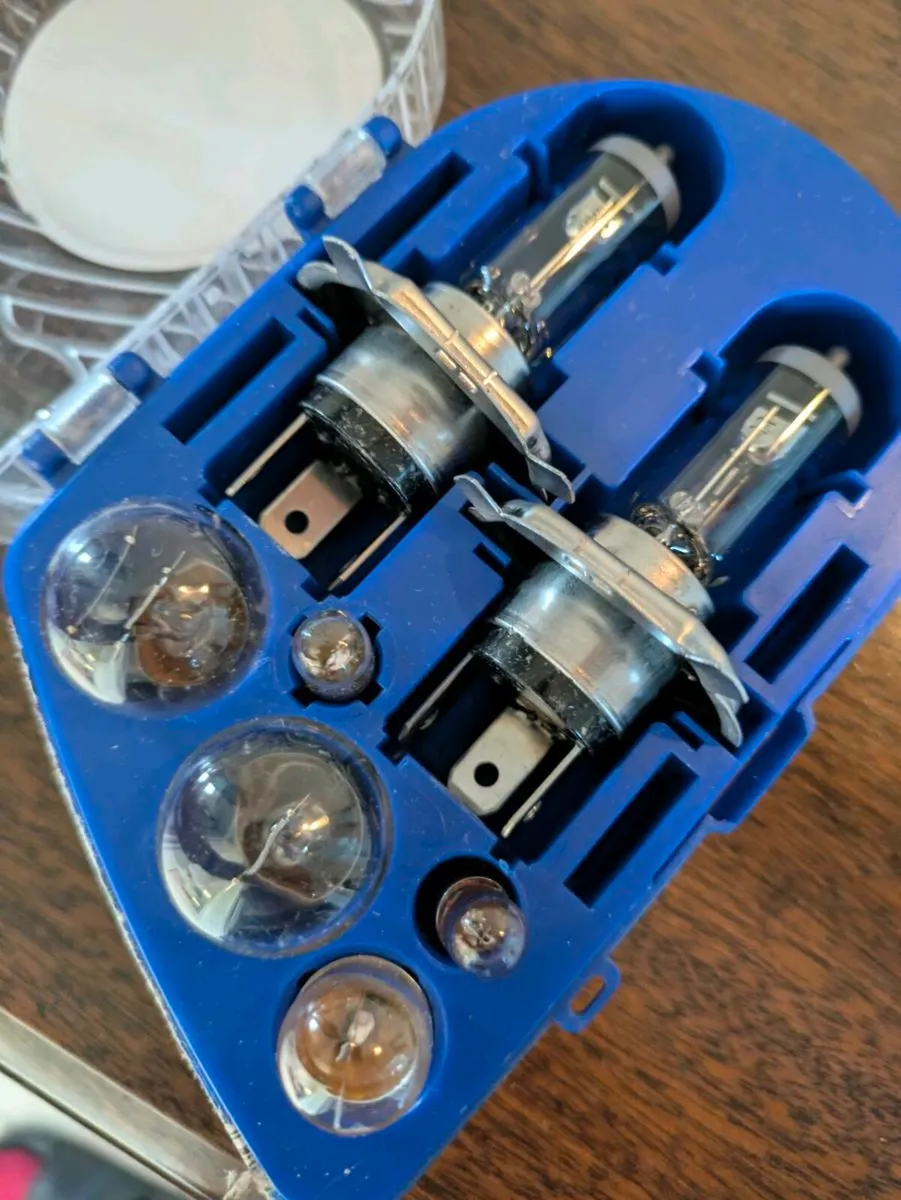 H4 bulbs - Image 2