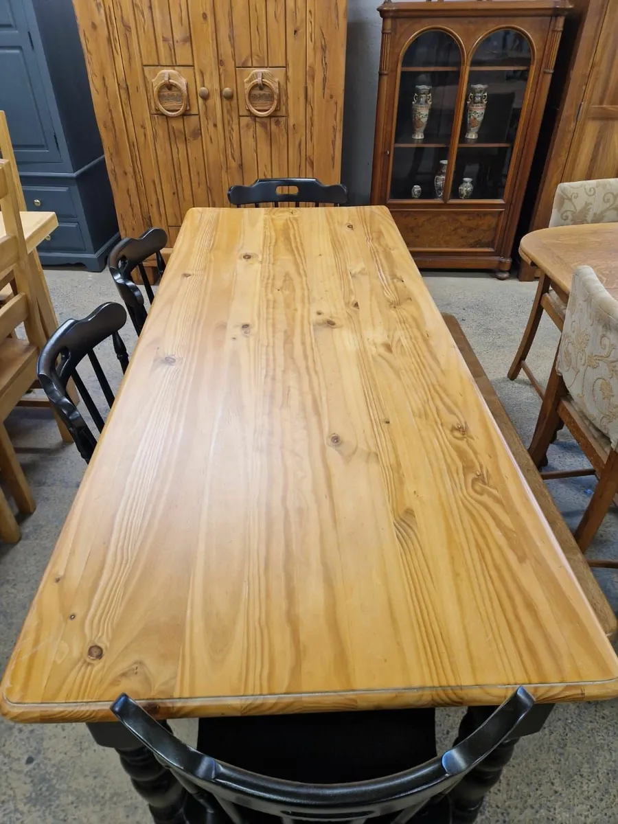 Vintage farmhouse table, 4 chairs, bench - Image 3