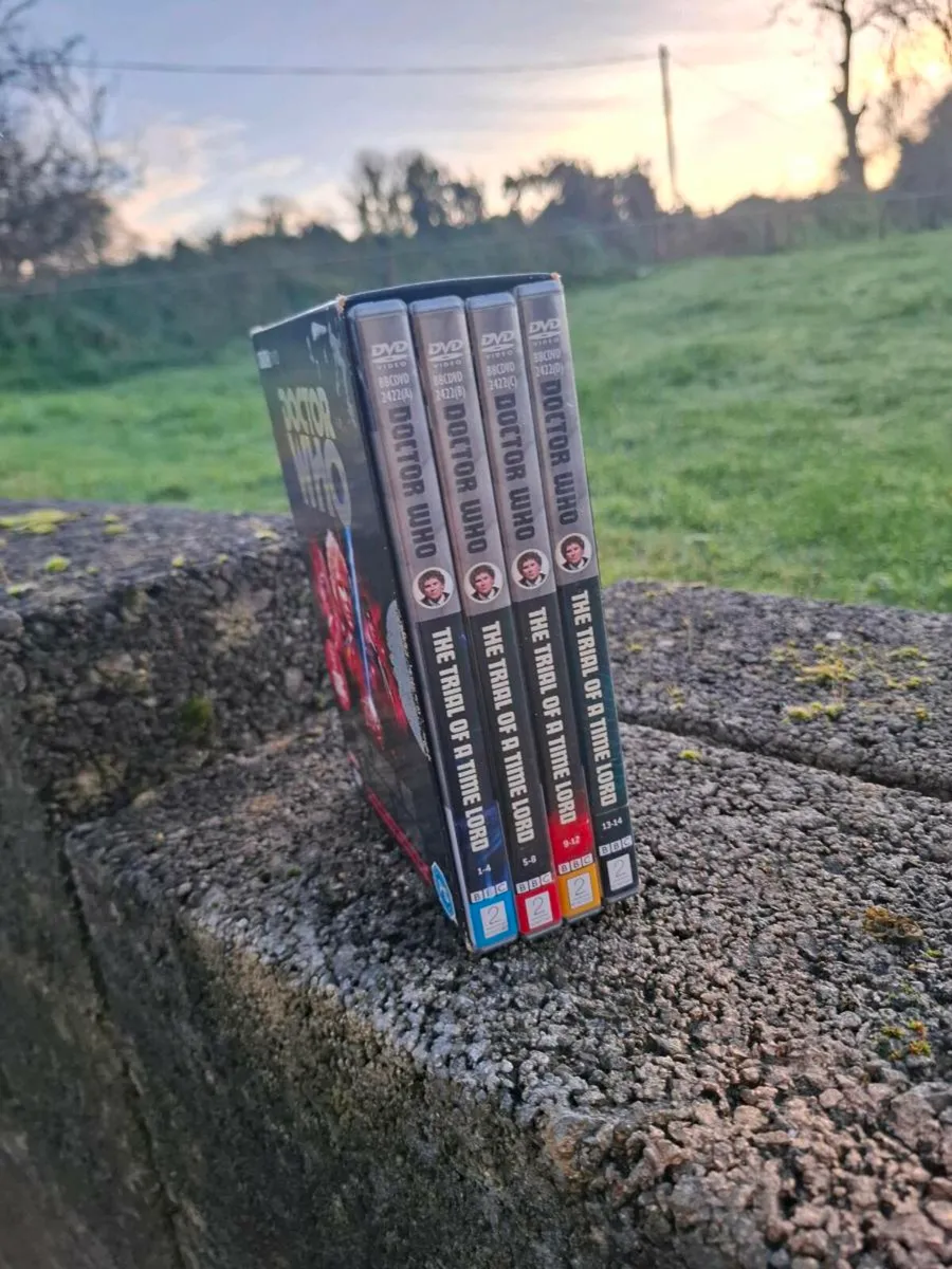 Dr who dvd pack - Image 1