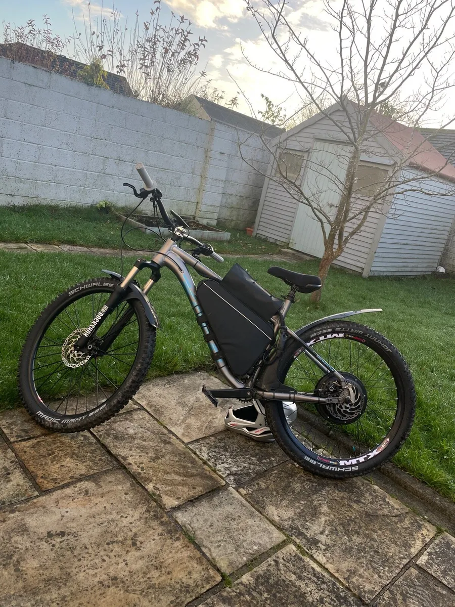 Kona mountain bike ebike - Image 1