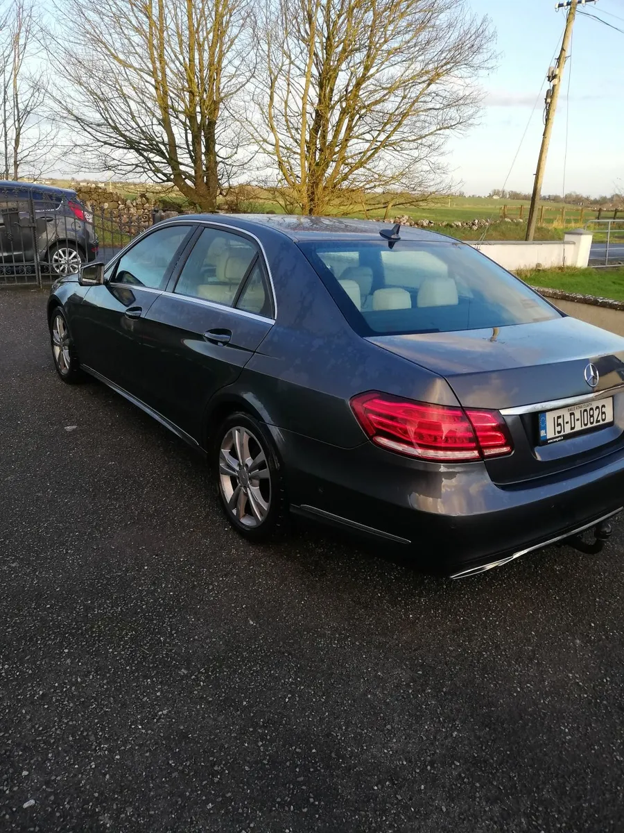 Mercedes-Benz E-Class 2015 - Image 3