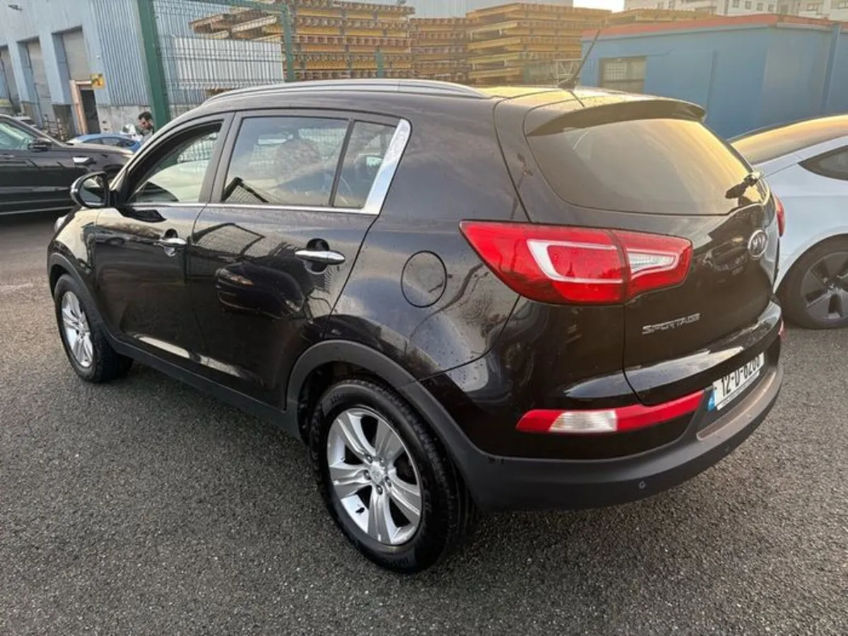 2012 Kia Sportage 1.7L Diesel High Spec Low Miles - Image 4