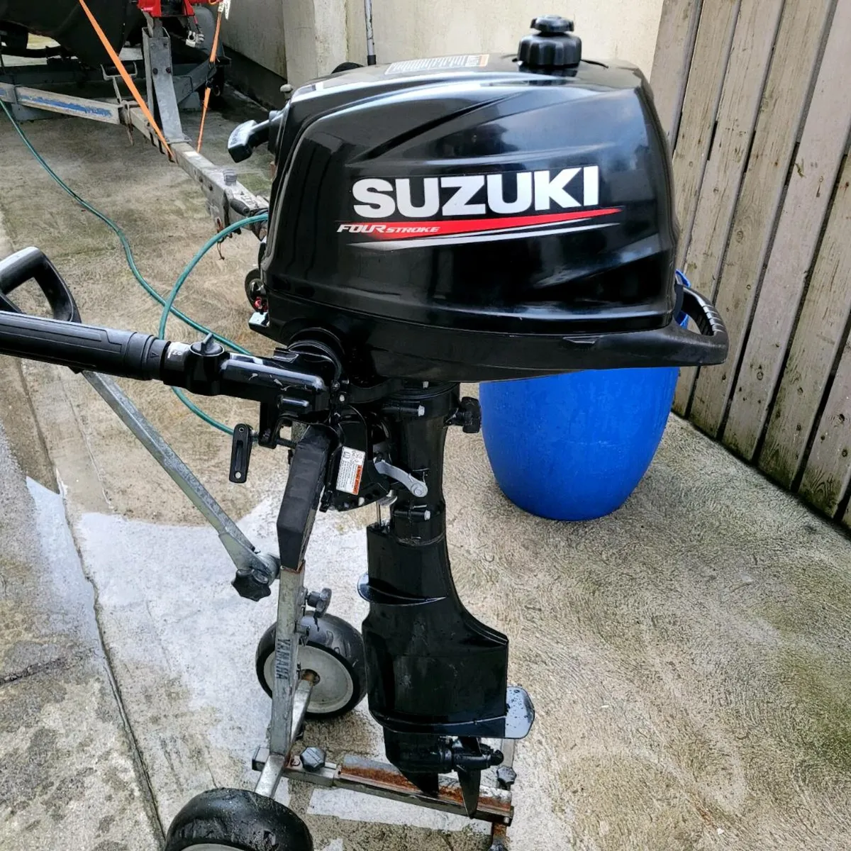 2017 suzuki 6hp 4stroke Longshaft As new - Image 1