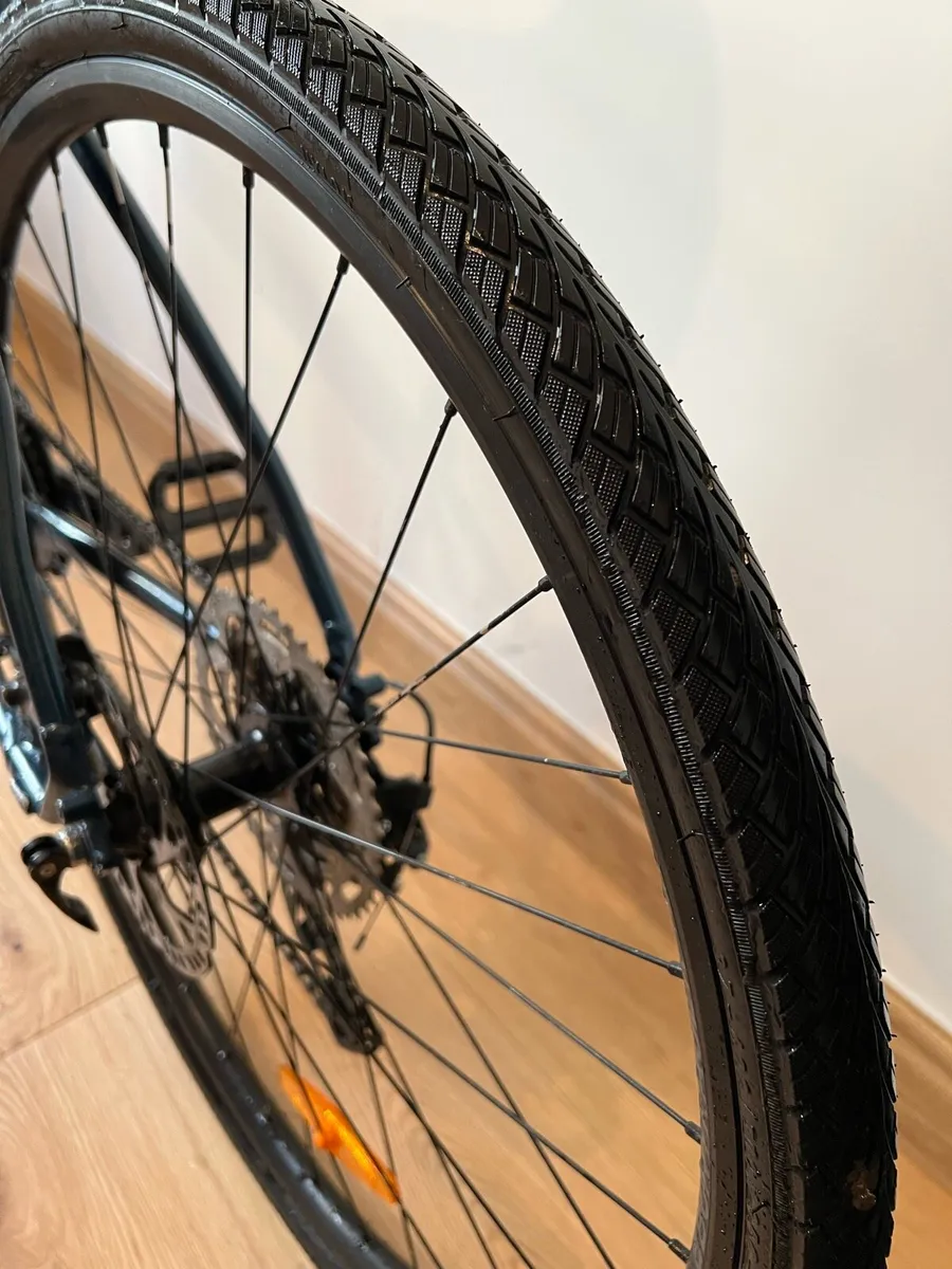 Trek Dual Sport Bike + Helmet & Lock – €150 - Image 4