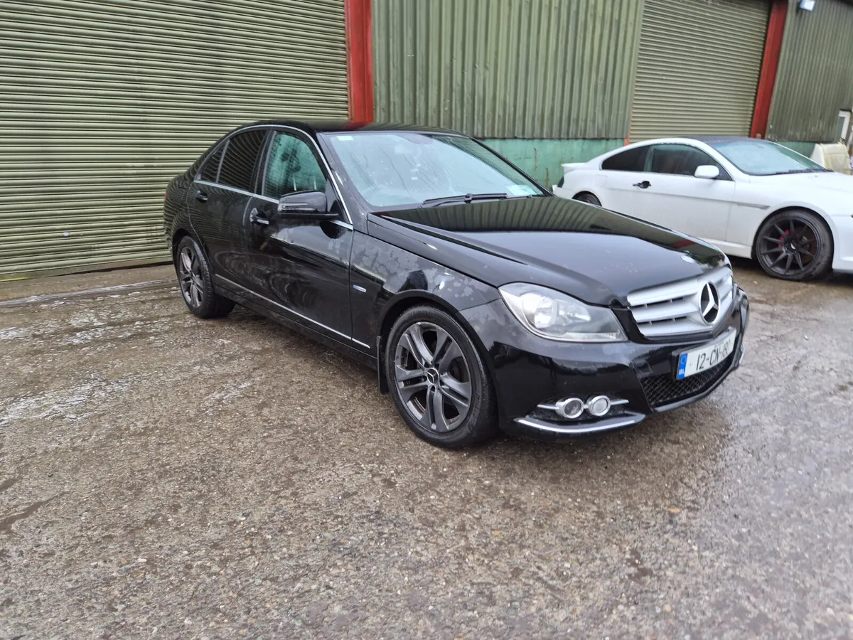 12 MERCEDES C220 AVANTGARDE - Image 3