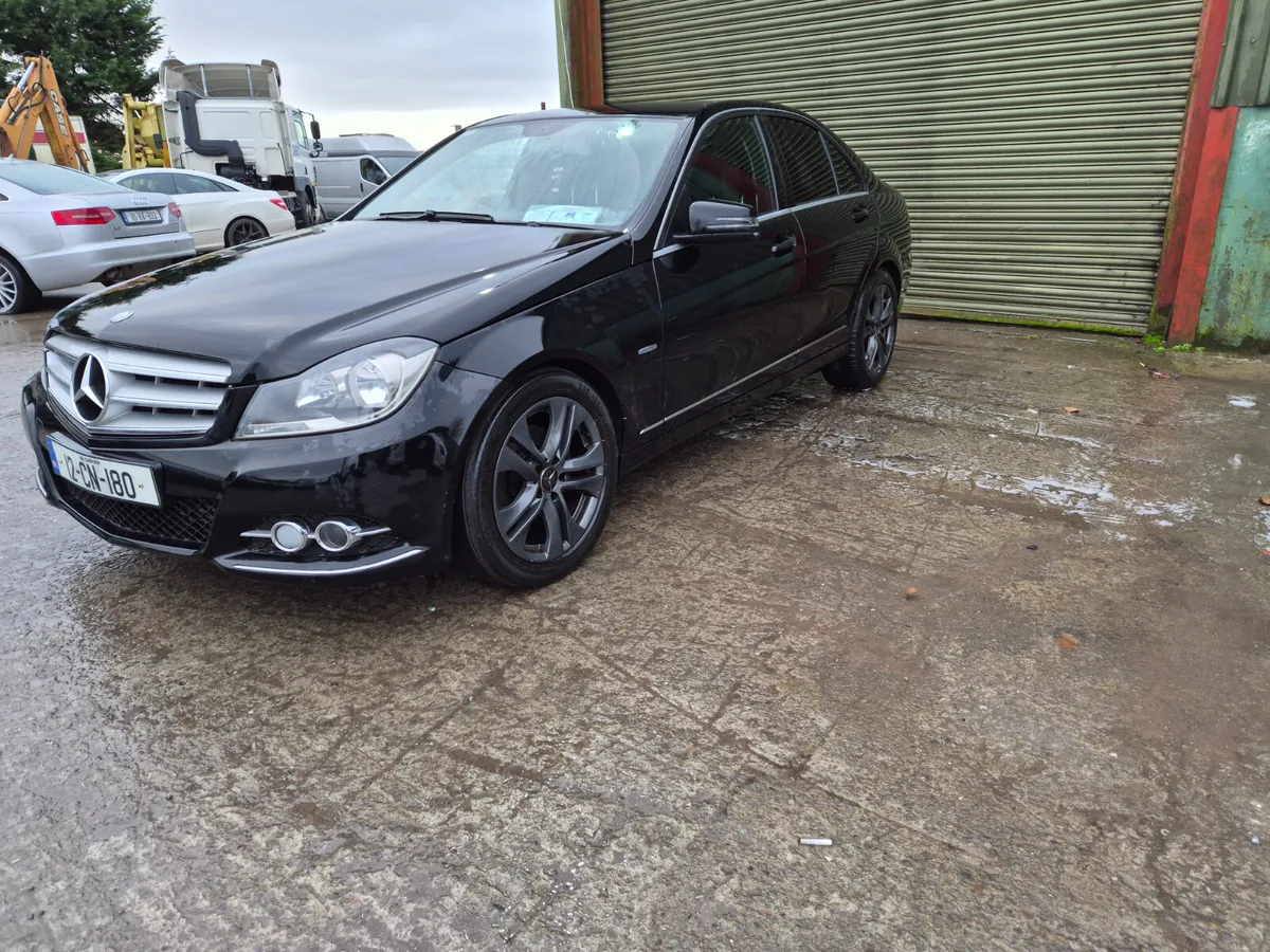 12 MERCEDES C220 AVANTGARDE - Image 1