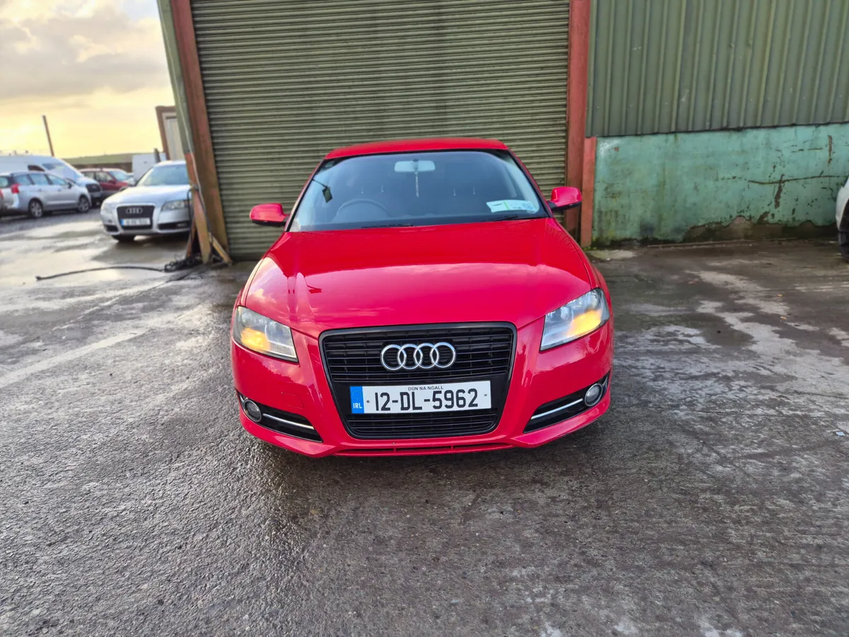 12 AUDI A3 1.6TDI - Image 2