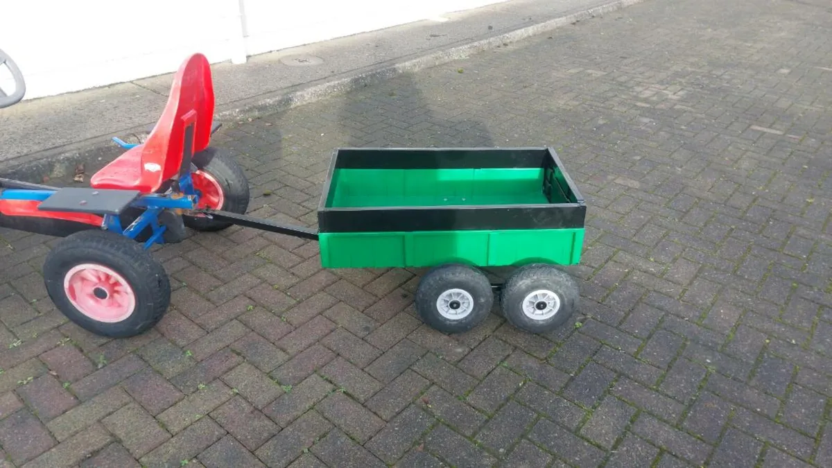 Berg Trailer - Image 3