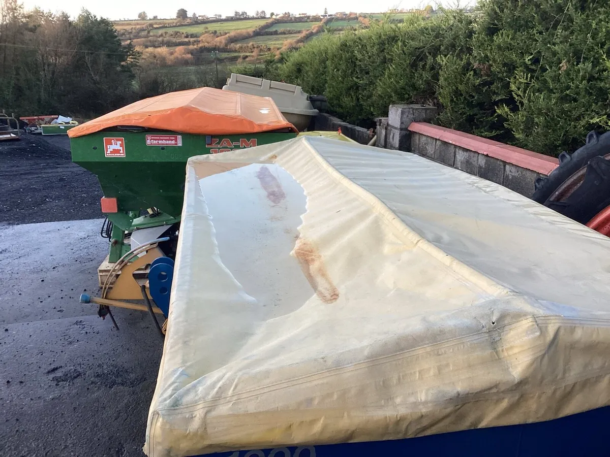 FERTILISER SPREADERS SEE PICTURES - Image 4