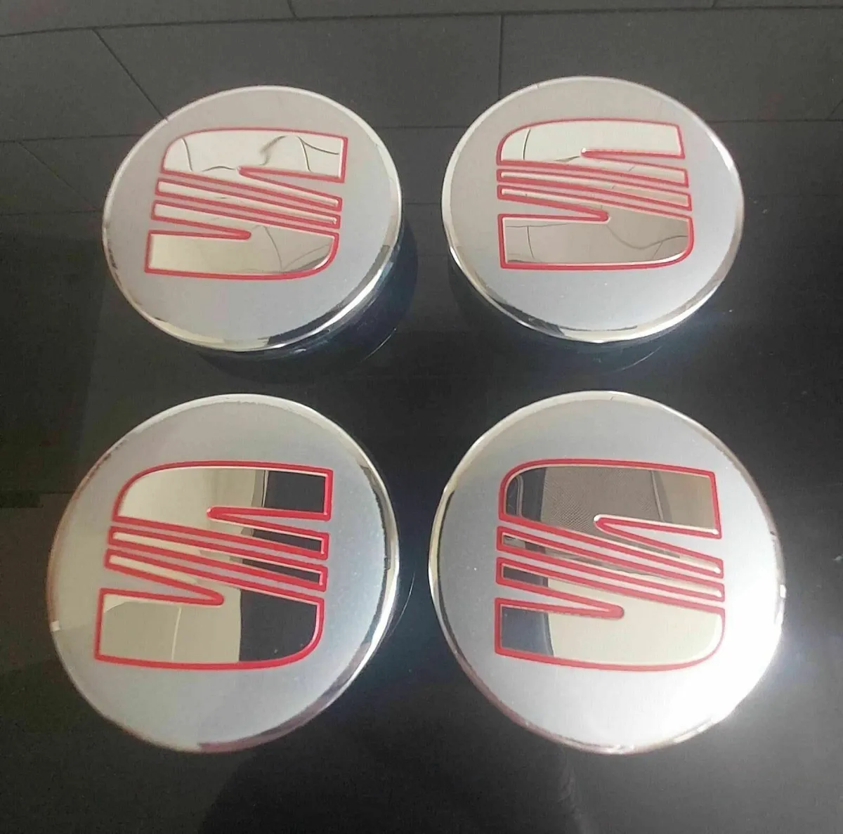SEAT Centre Caps - FREE POST - Image 1