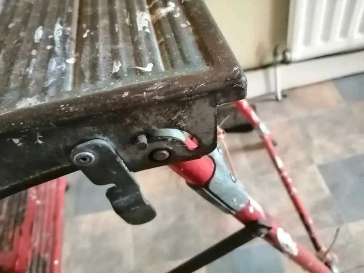 Step ladder - Image 4