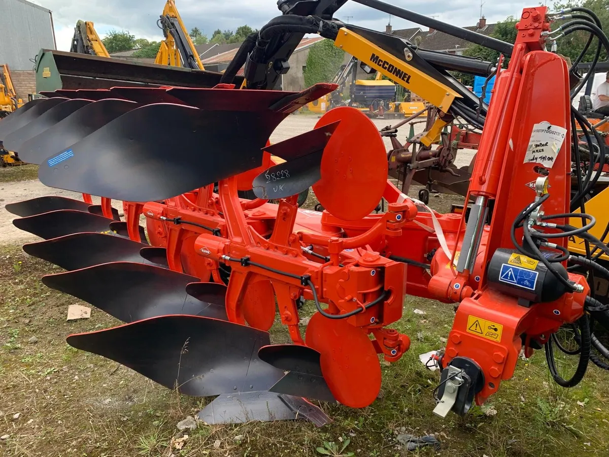 KUHN 5F (4+1) VARI WIDTH 123, NEW @ 0% - Image 1