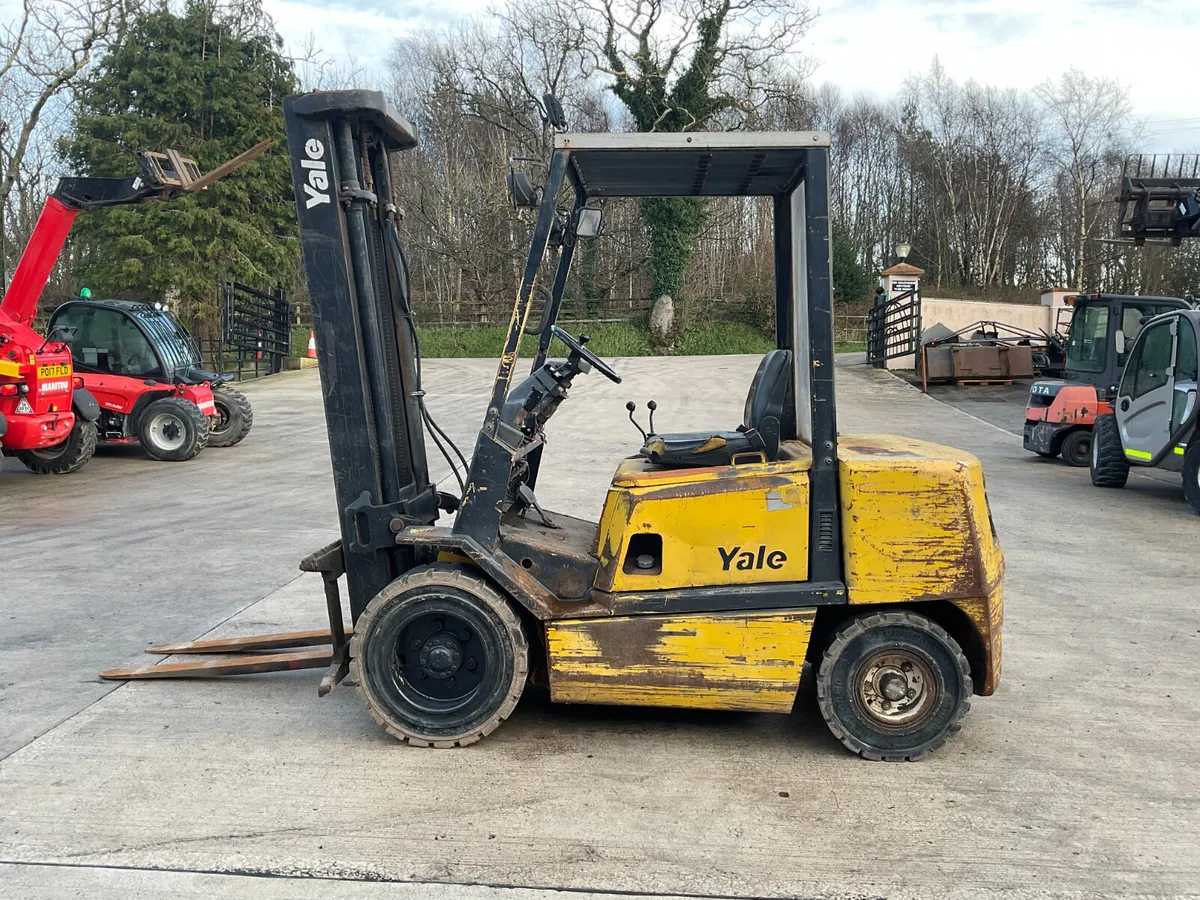 Yale 3 Ton Forklift 1999 - Image 1